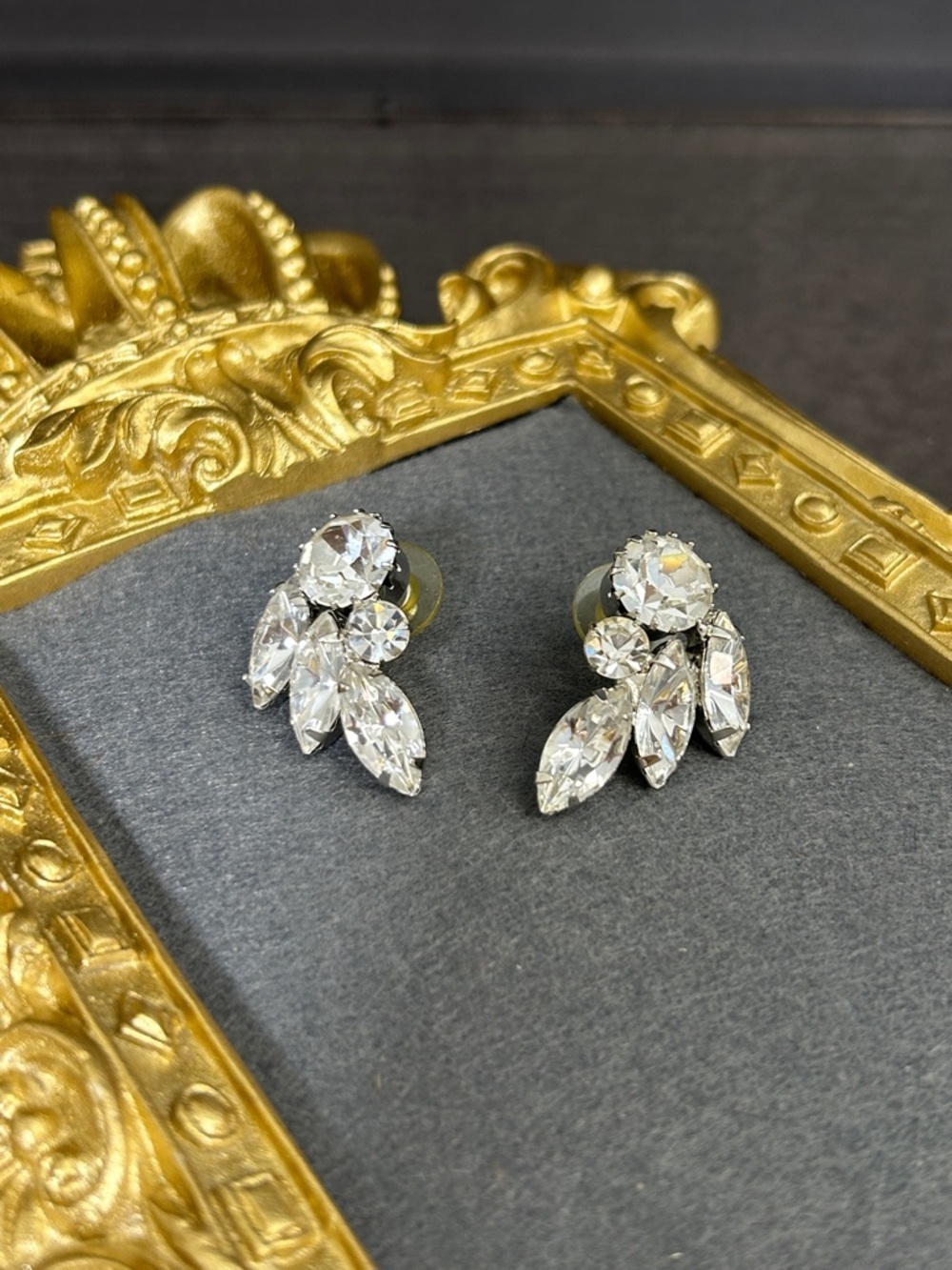 Vintage Crystal Cluster Leaf Stud Earrings - Clear